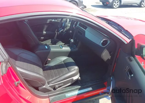 2012 Ford Mustang V6 Premium из США, поврежденный, VIN 1ZVBP8AM3C5226123